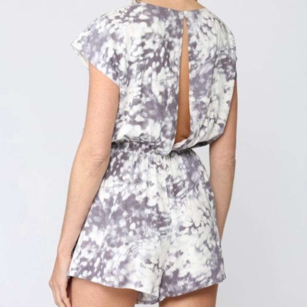 Fate Playsuit Romper Tiedye Allover Print Tie Front Back Cutout sz M New M
